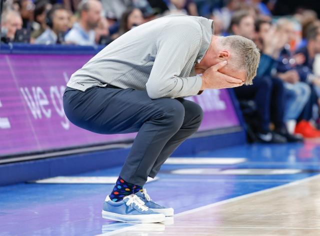 开云体育下载-勇士举步维艰 让库里束手无策的问题到底是什么？