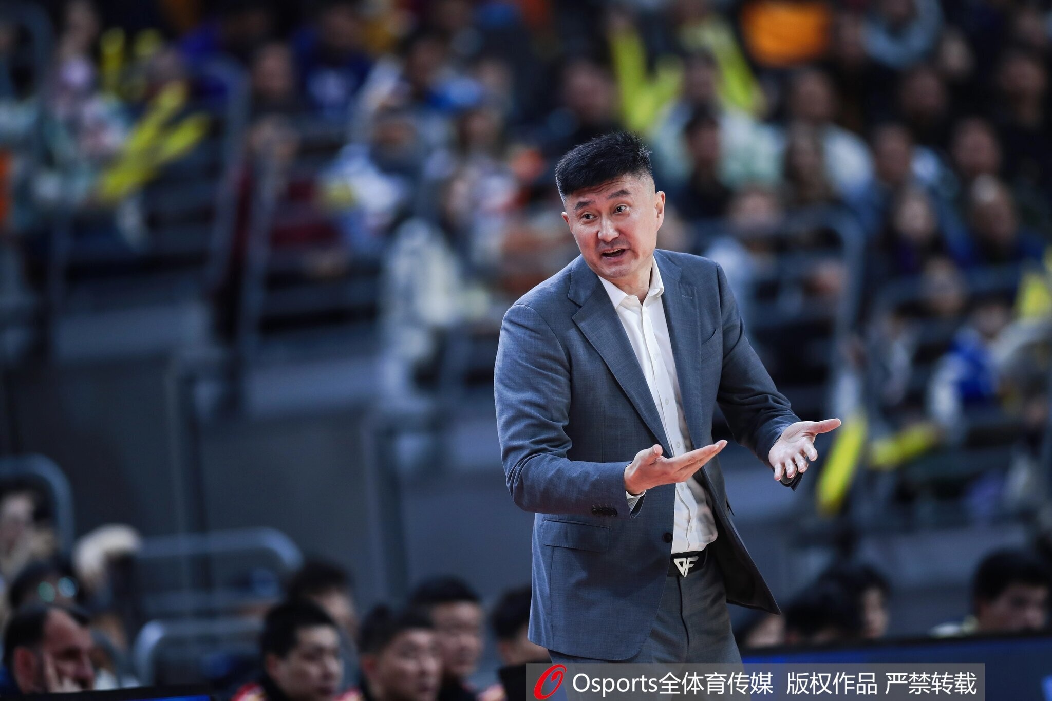 开云体育下载-媒体人:杜锋采访阴阳对手目的性太明显 单论真诚许利民做得挺好
